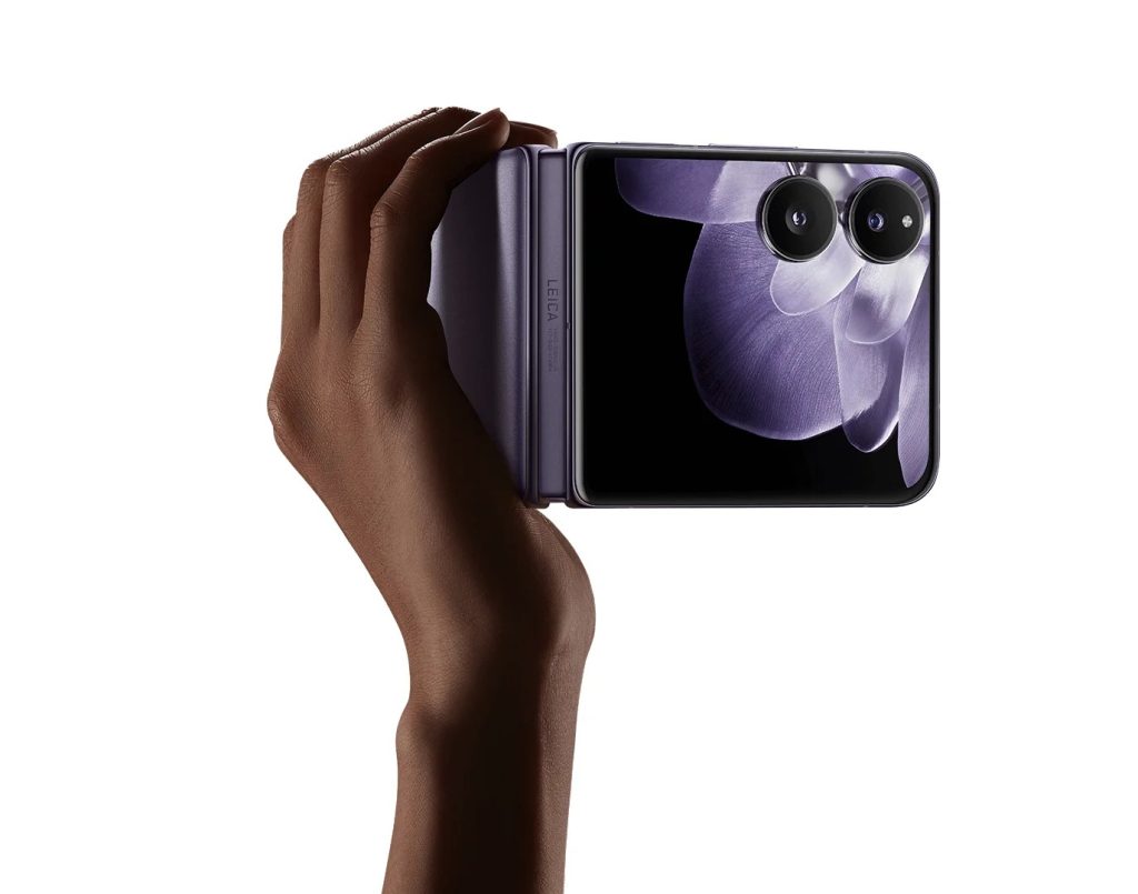 Xiaomi Mix Flip 2 Shocks Everyone with 67W Charging Leak!